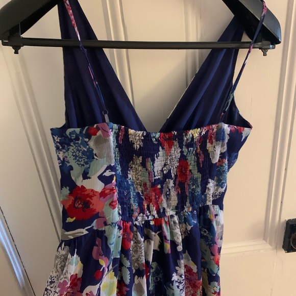 Pretty floral dress with wrap front. - Picture 2 of 4